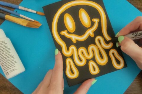 How To Make A Neon Sign Painting - TenGemsDIY.com